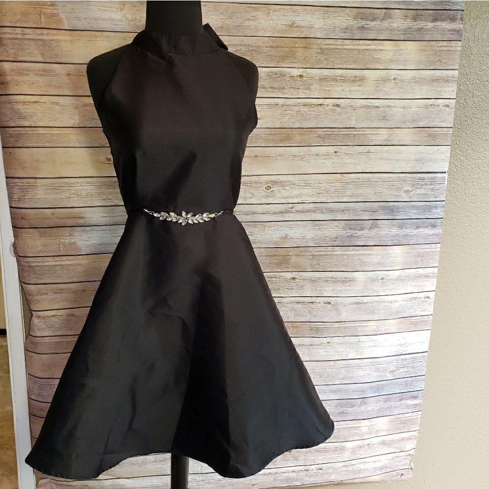 Vesture Group Black Halter Top Black Dress